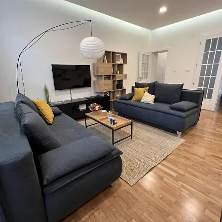 Flexihome Sk - Design City - Top Location Close City Centre - Big Squared *